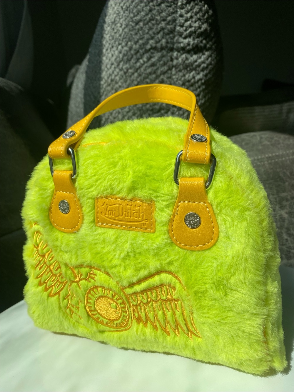 New Von Dutch Women's Furry Bowling Bag Purse Handbag with Shoulder Strap - Picture 8 of 16